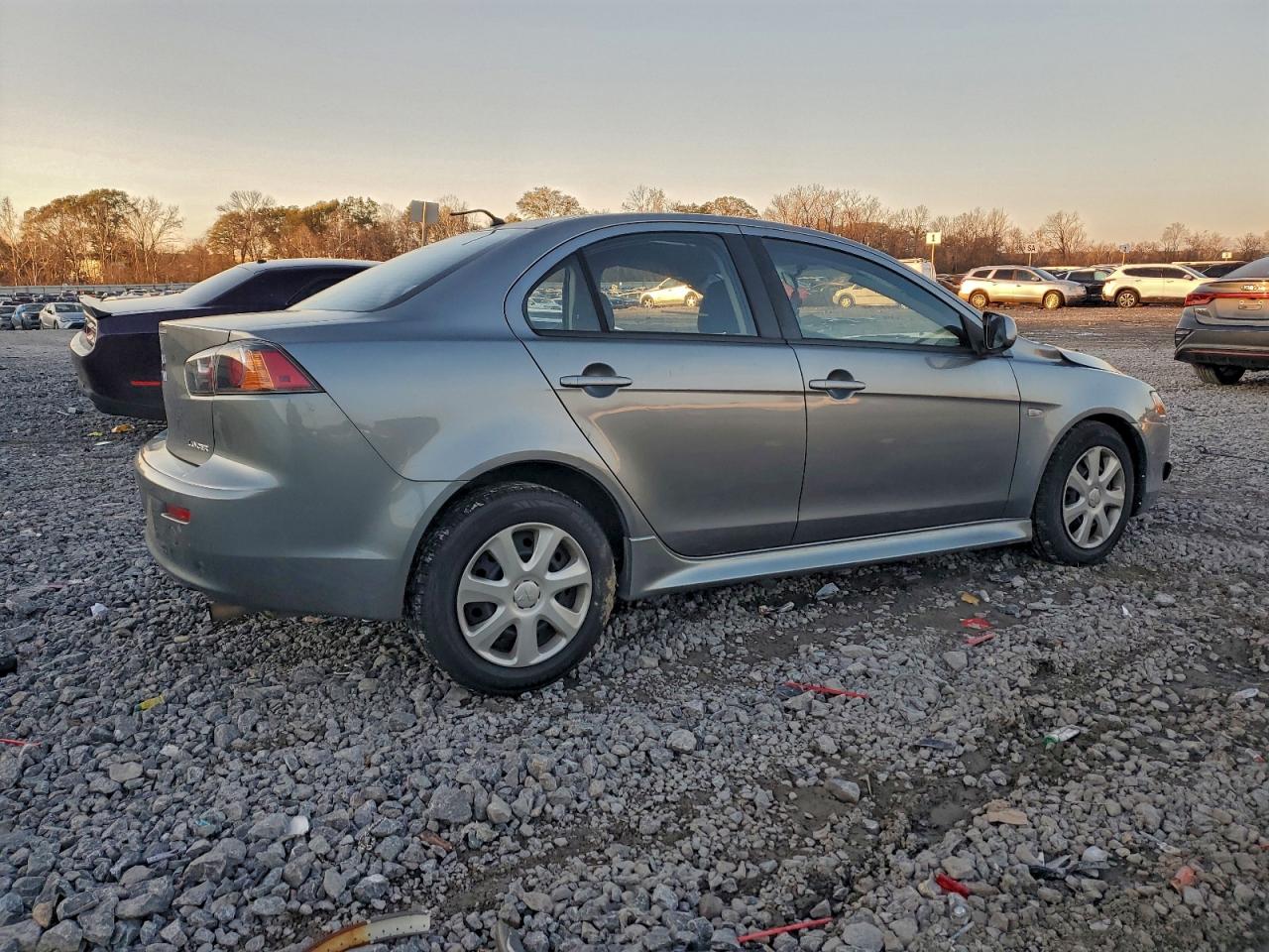 2014 MITSUBISHI LANCER ES/ES SPORT photo 5