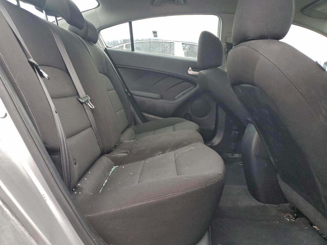 2017 KIA FORTE LX photo 19