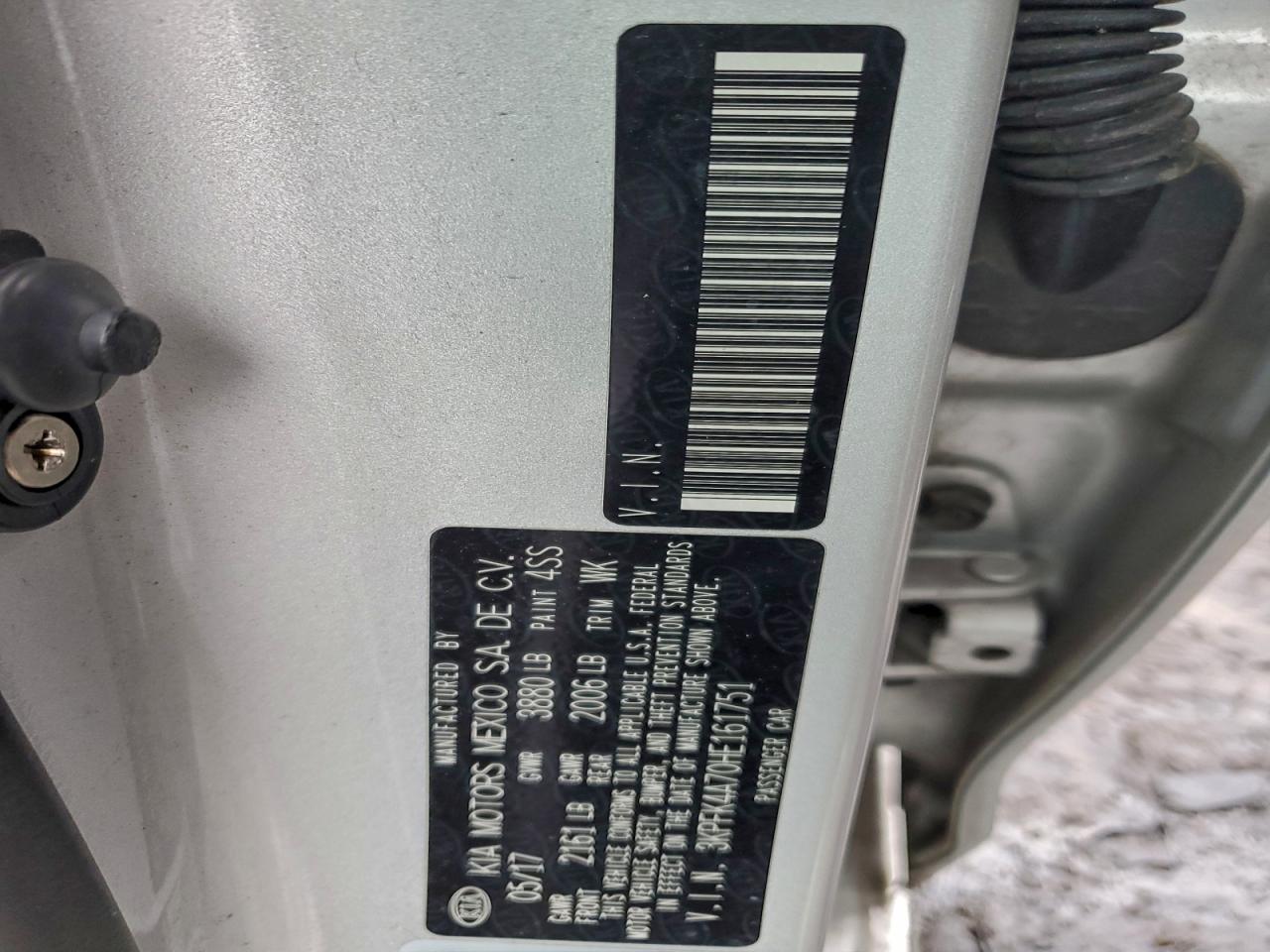 2017 KIA FORTE LX photo 23