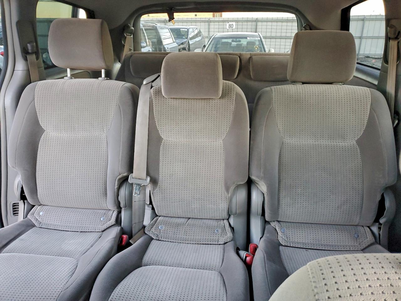 2008 TOYOTA SIENNA CE photo 28