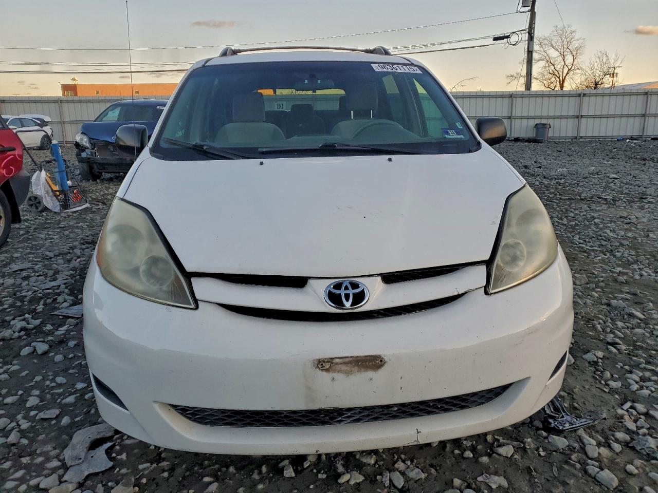 2008 TOYOTA SIENNA CE photo 13