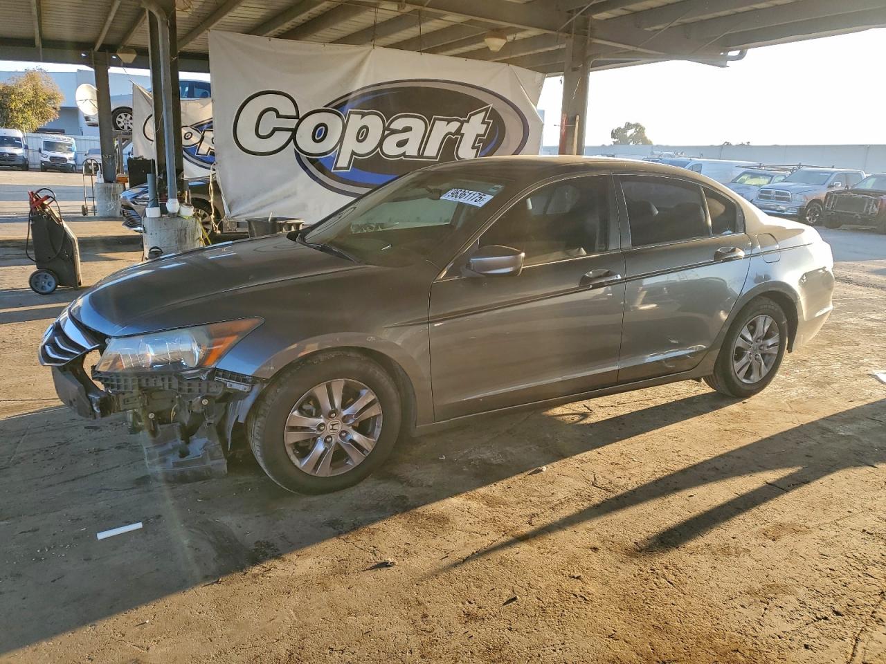 2012 HONDA ACCORD SE — FRONT END damage — photo 1