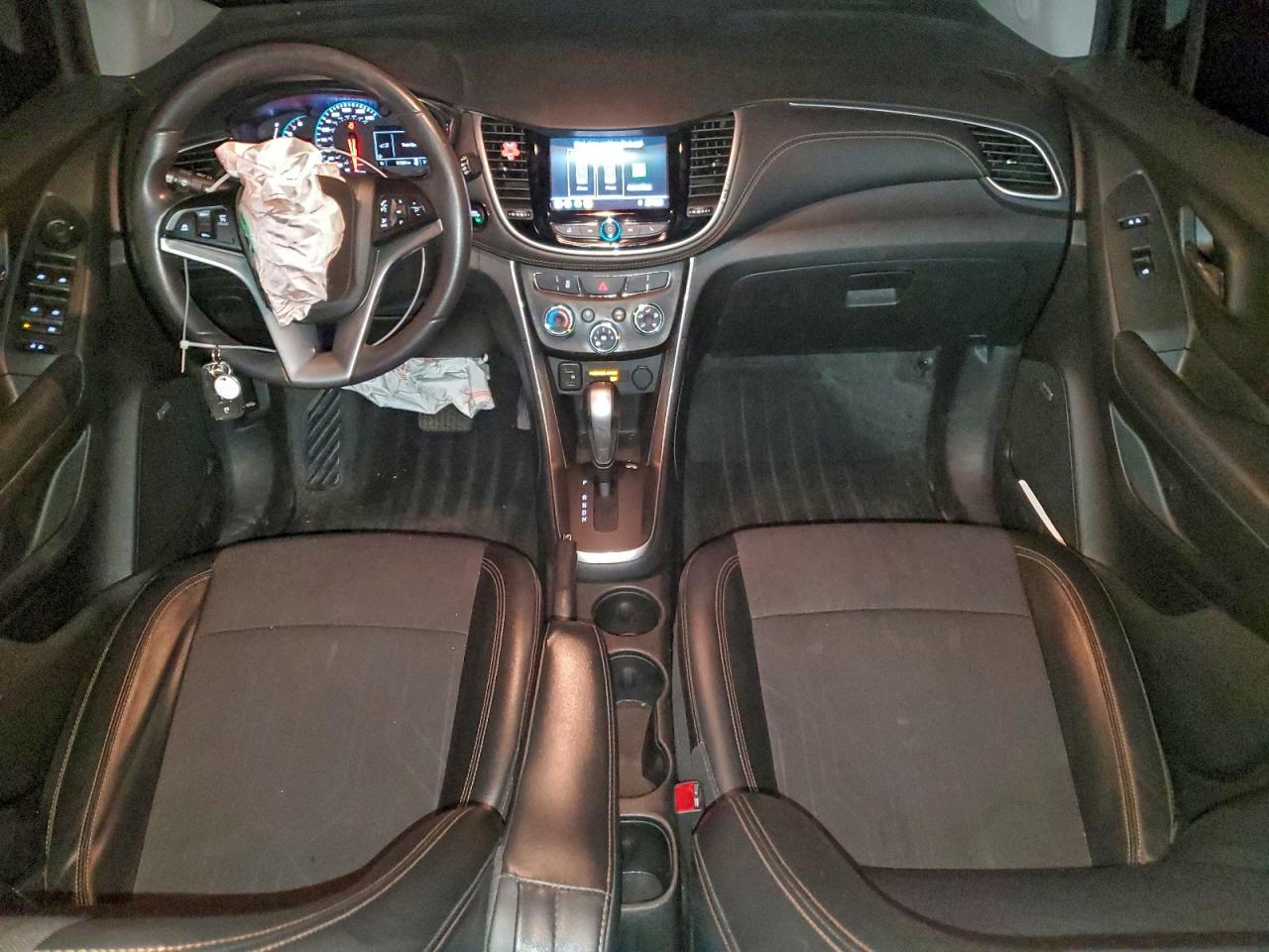 2020 CHEVROLET TRAX 1LT photo 8