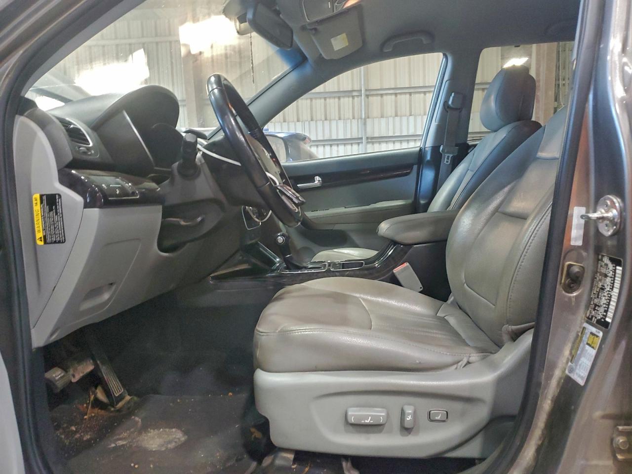 2014 KIA SORENTO LX photo 7