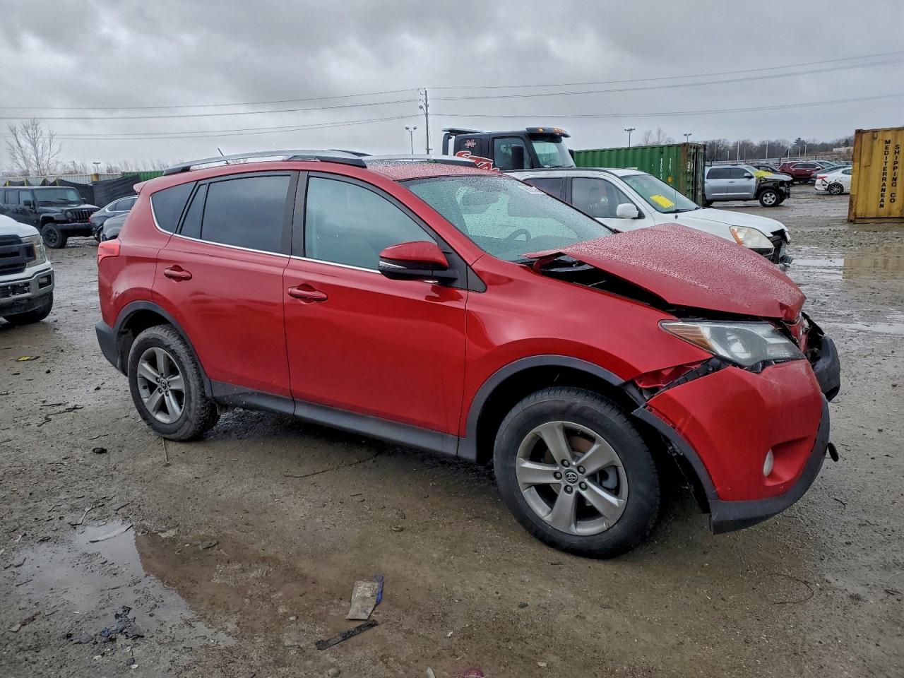 2015 TOYOTA RAV4 XLE photo 4