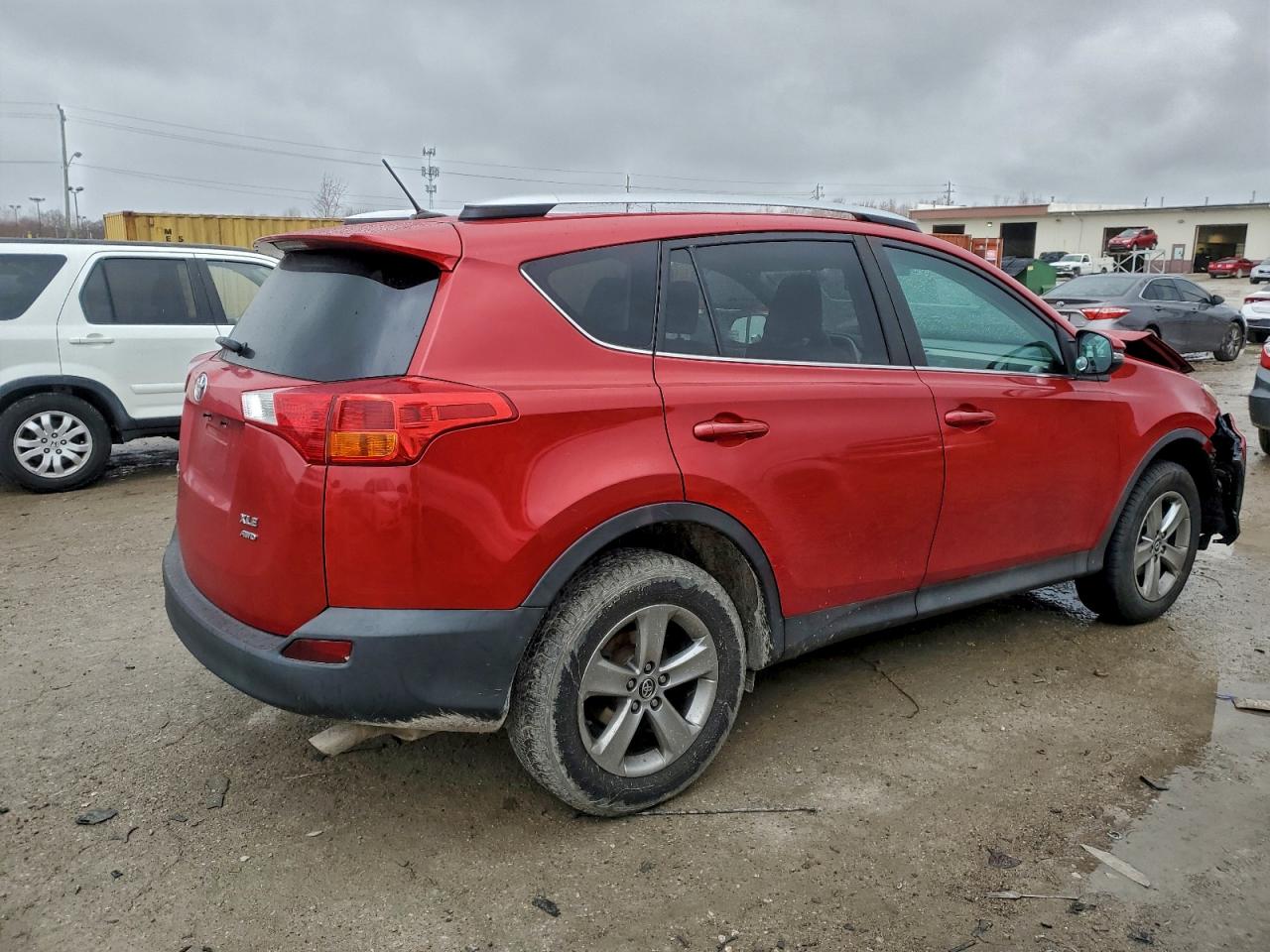 2015 TOYOTA RAV4 XLE photo 3