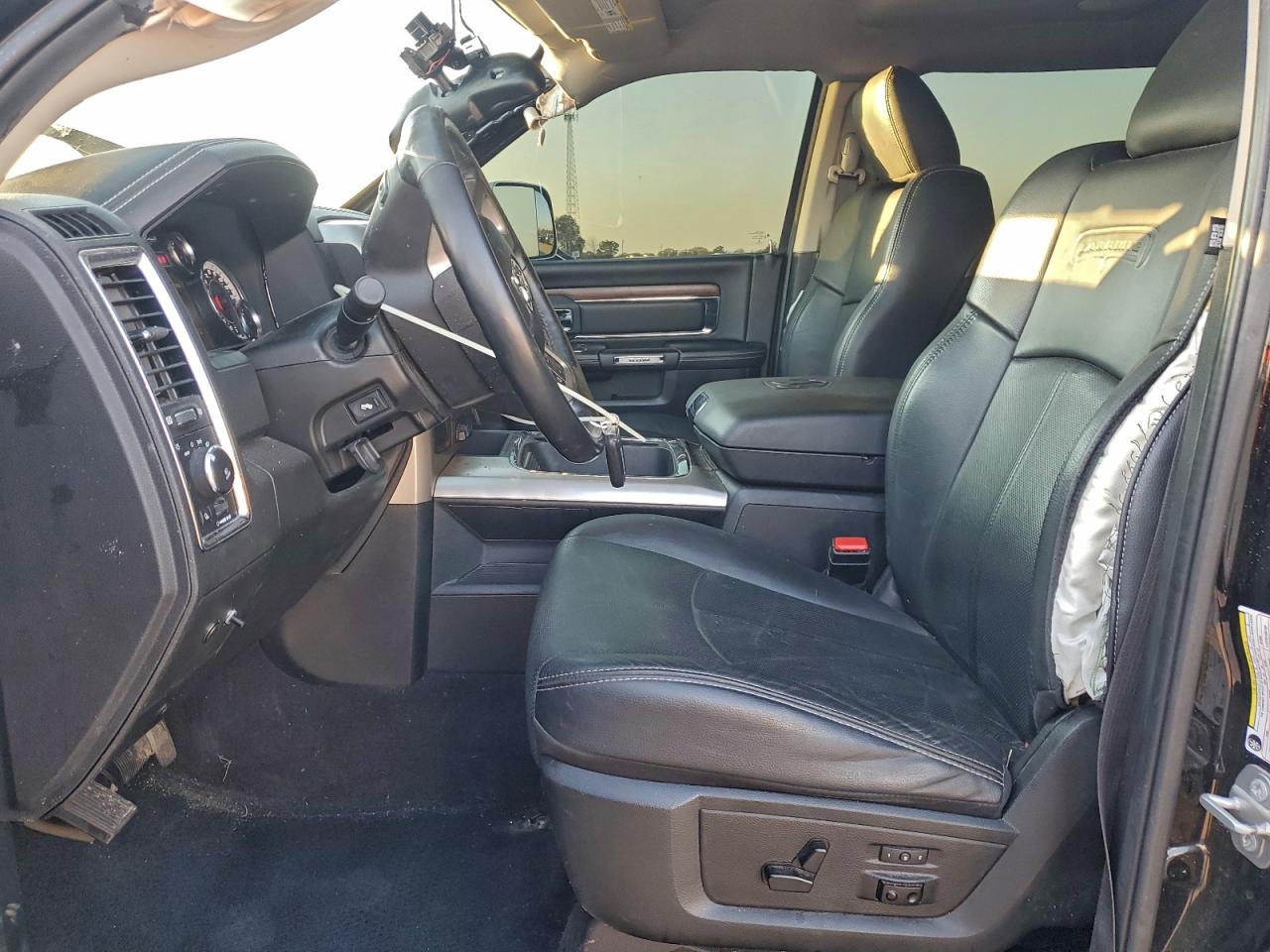 2018 RAM 3500 LARAMIE photo 7