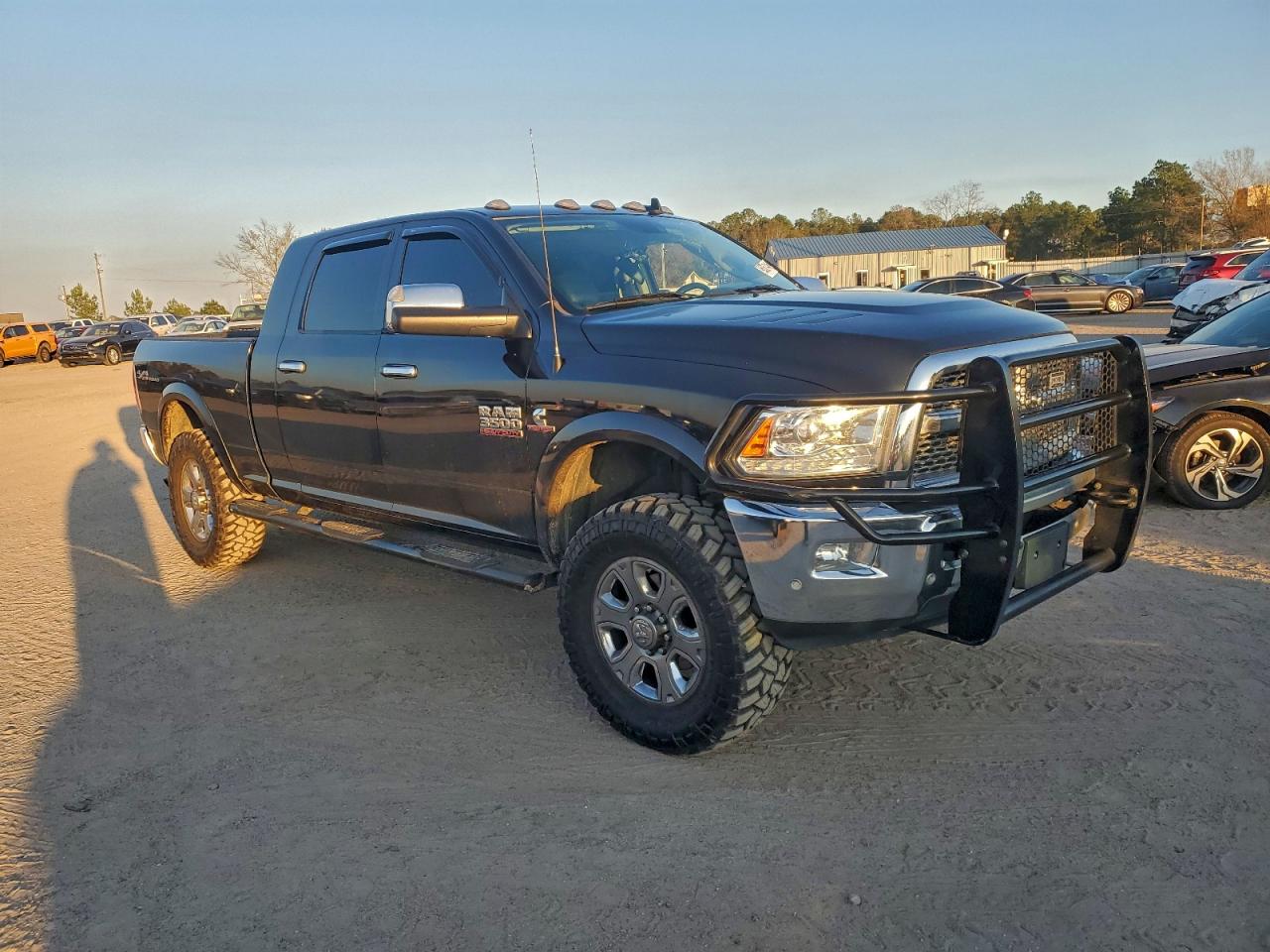 2018 RAM 3500 LARAMIE photo 4