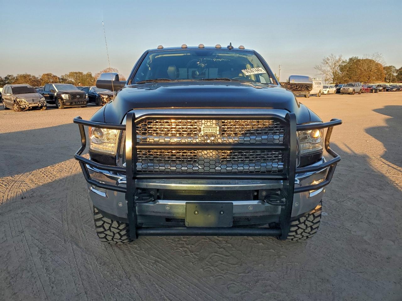 2018 RAM 3500 LARAMIE photo 5
