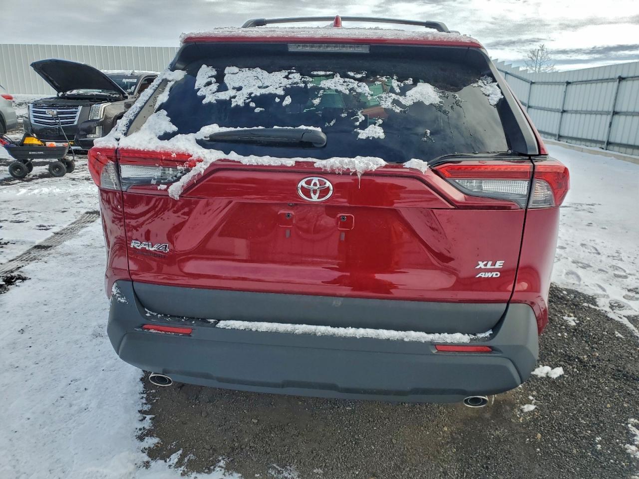 2025 TOYOTA RAV4 XLE photo 6