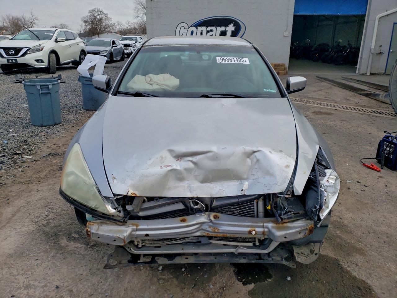 2003 HONDA ACCORD LX photo 5