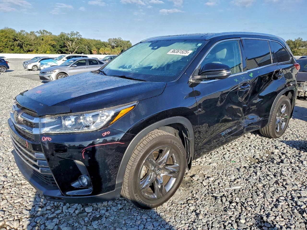 2018 TOYOTA HIGHLANDER LIMITED — SIDE damage — photo 1