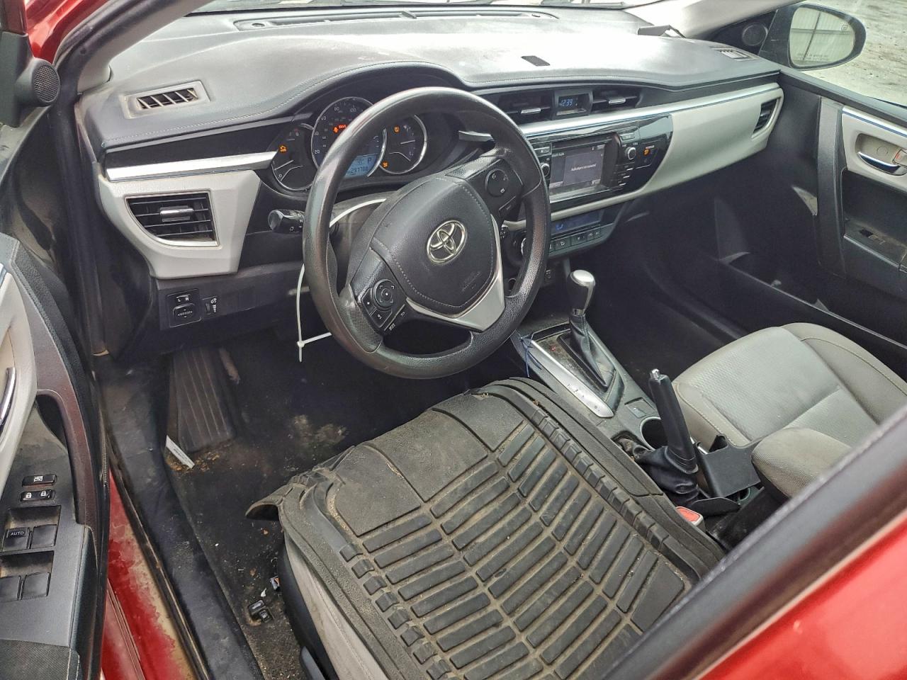 2016 TOYOTA COROLLA L photo 8