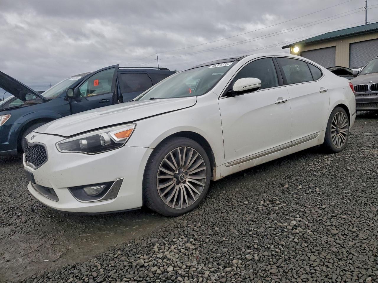 2014 KIA CADENZA