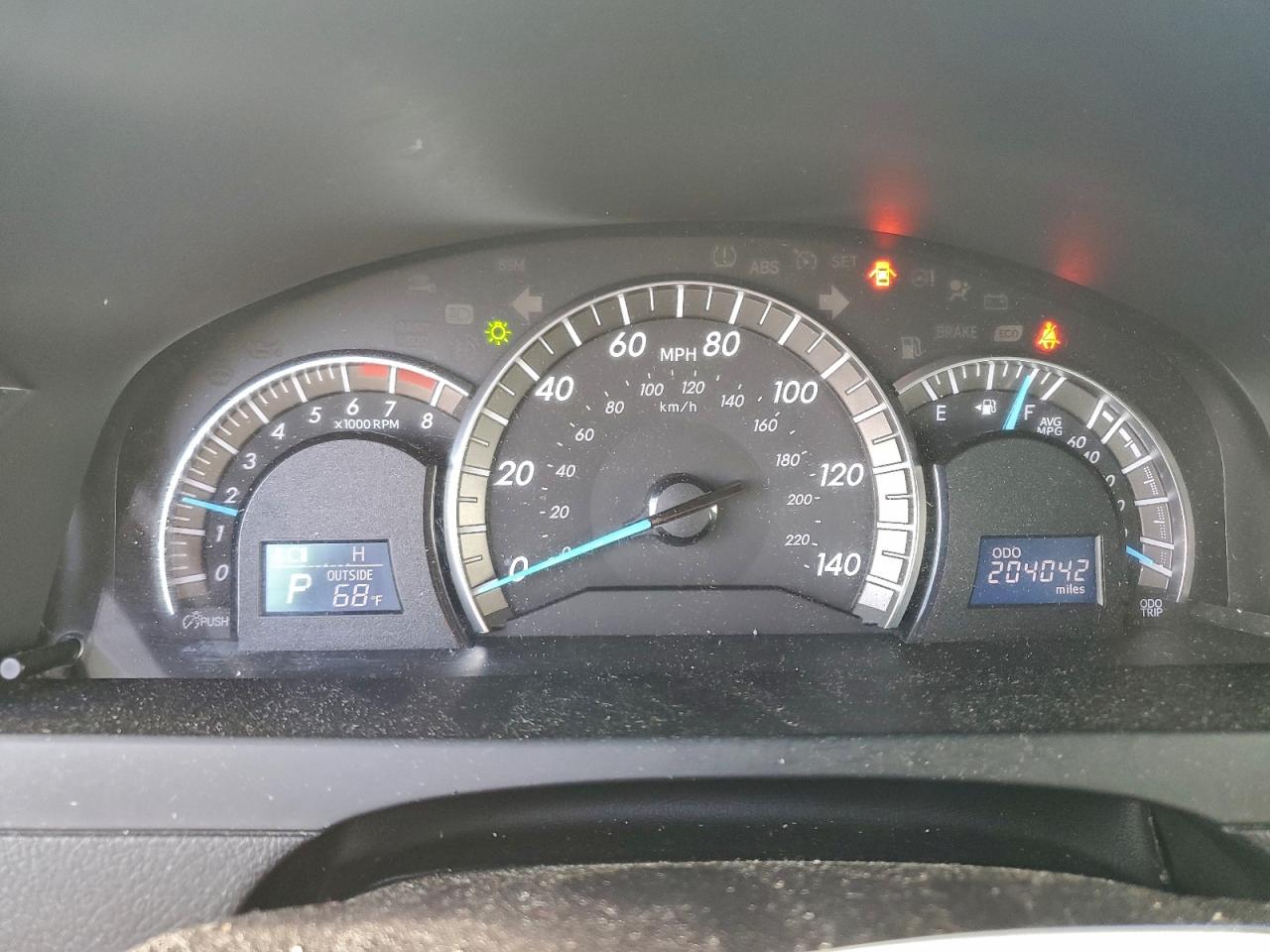 2014 TOYOTA CAMRY L photo 9