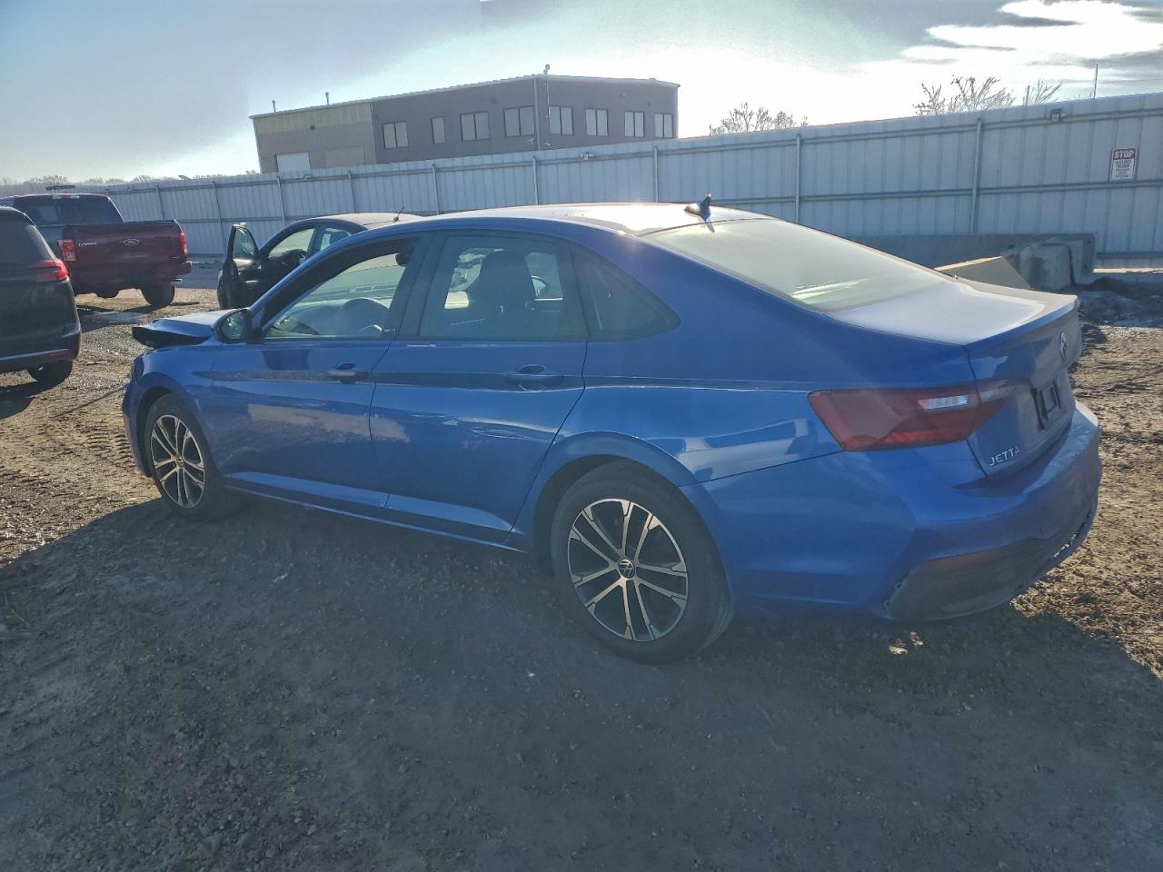2023 VOLKSWAGEN JETTA SPORT photo 3