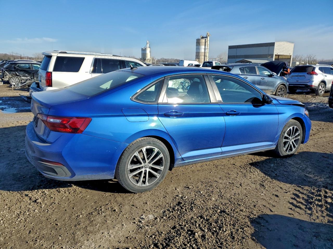 2023 VOLKSWAGEN JETTA SPORT photo 5