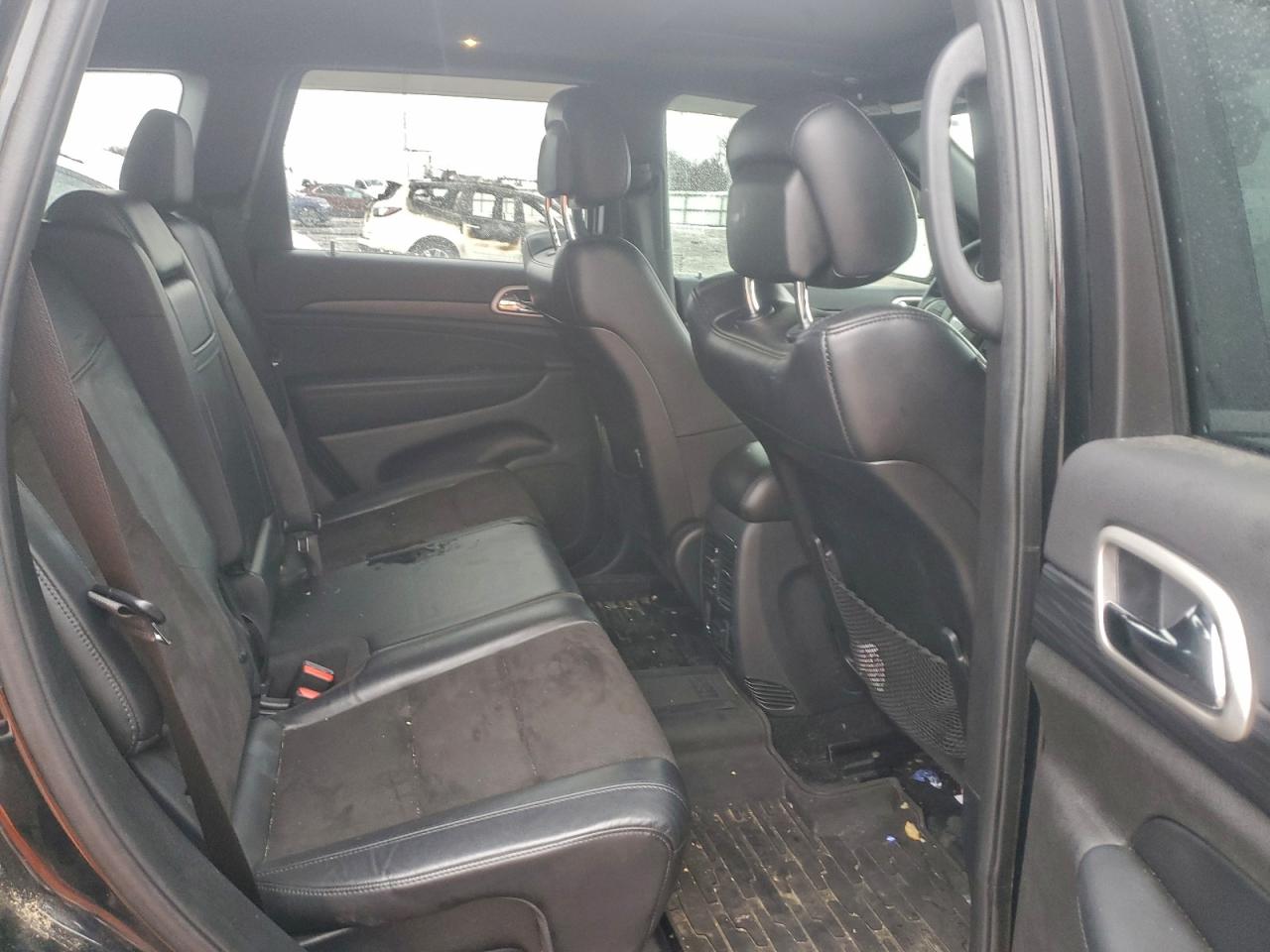 2020 JEEP GRAND CHEROKEE LAREDO photo 11