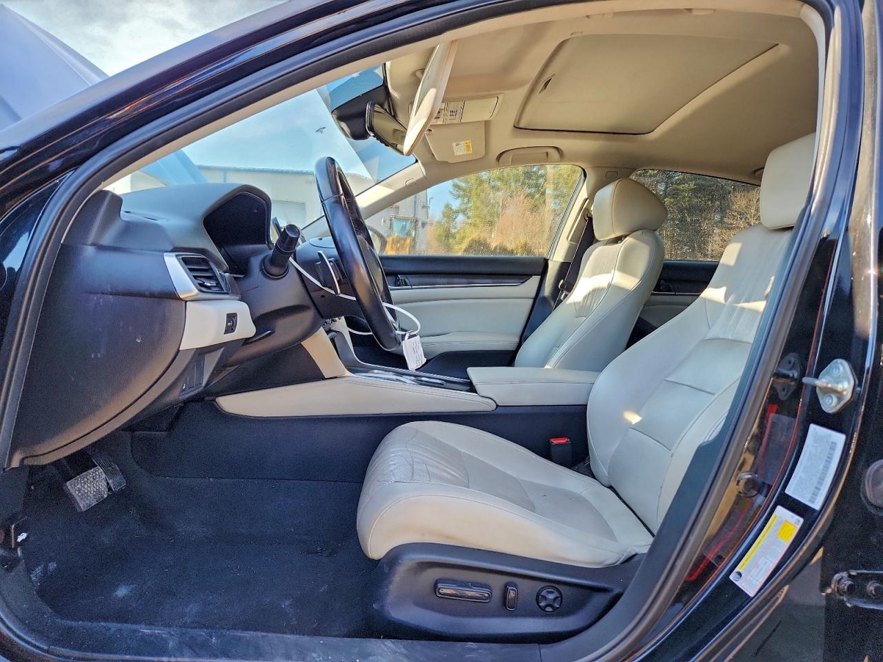 2018 HONDA ACCORD EXL photo 7