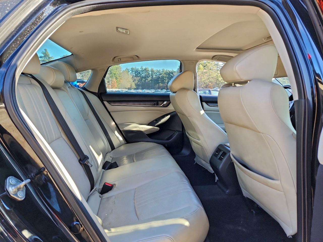 2018 HONDA ACCORD EXL photo 10