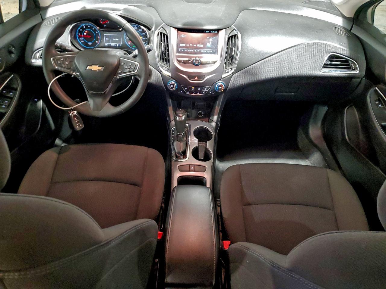 2016 CHEVROLET CRUZE LT photo 8