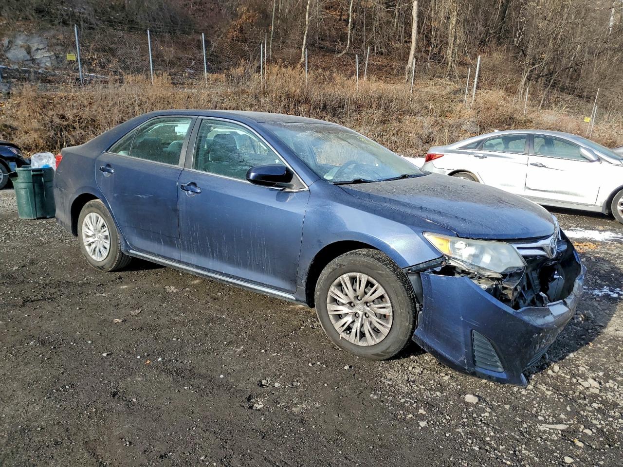2014 TOYOTA CAMRY LE photo 10