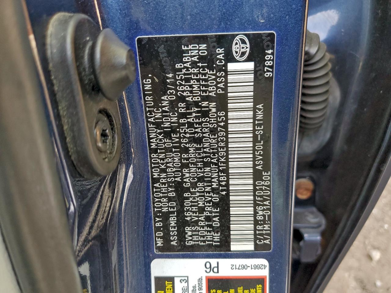 2014 TOYOTA CAMRY LE photo 34