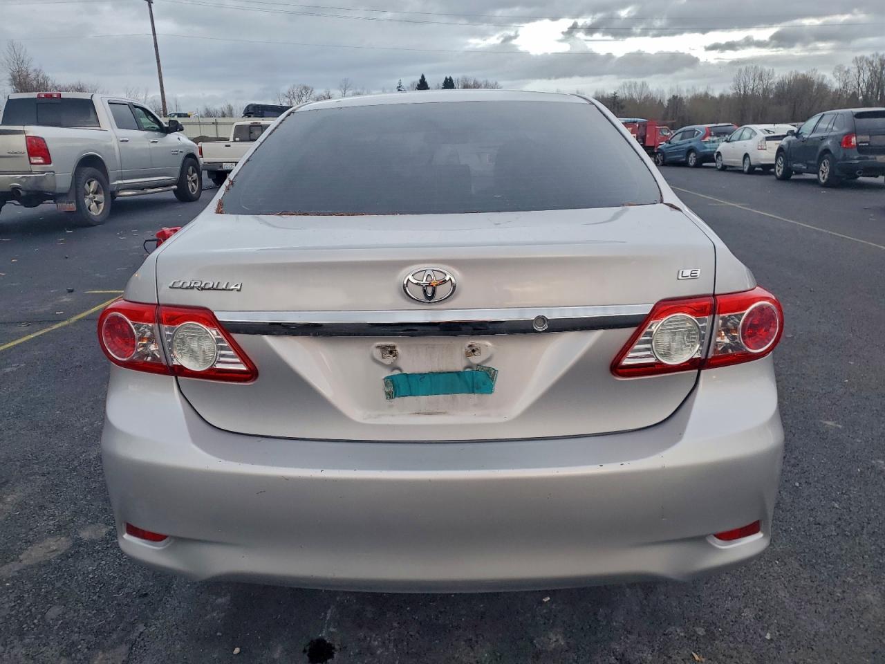 2011 TOYOTA COROLLA BASE photo 11