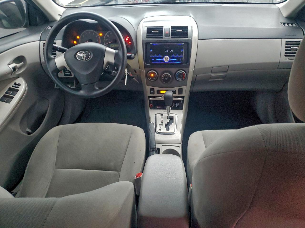 2011 TOYOTA COROLLA BASE photo 15