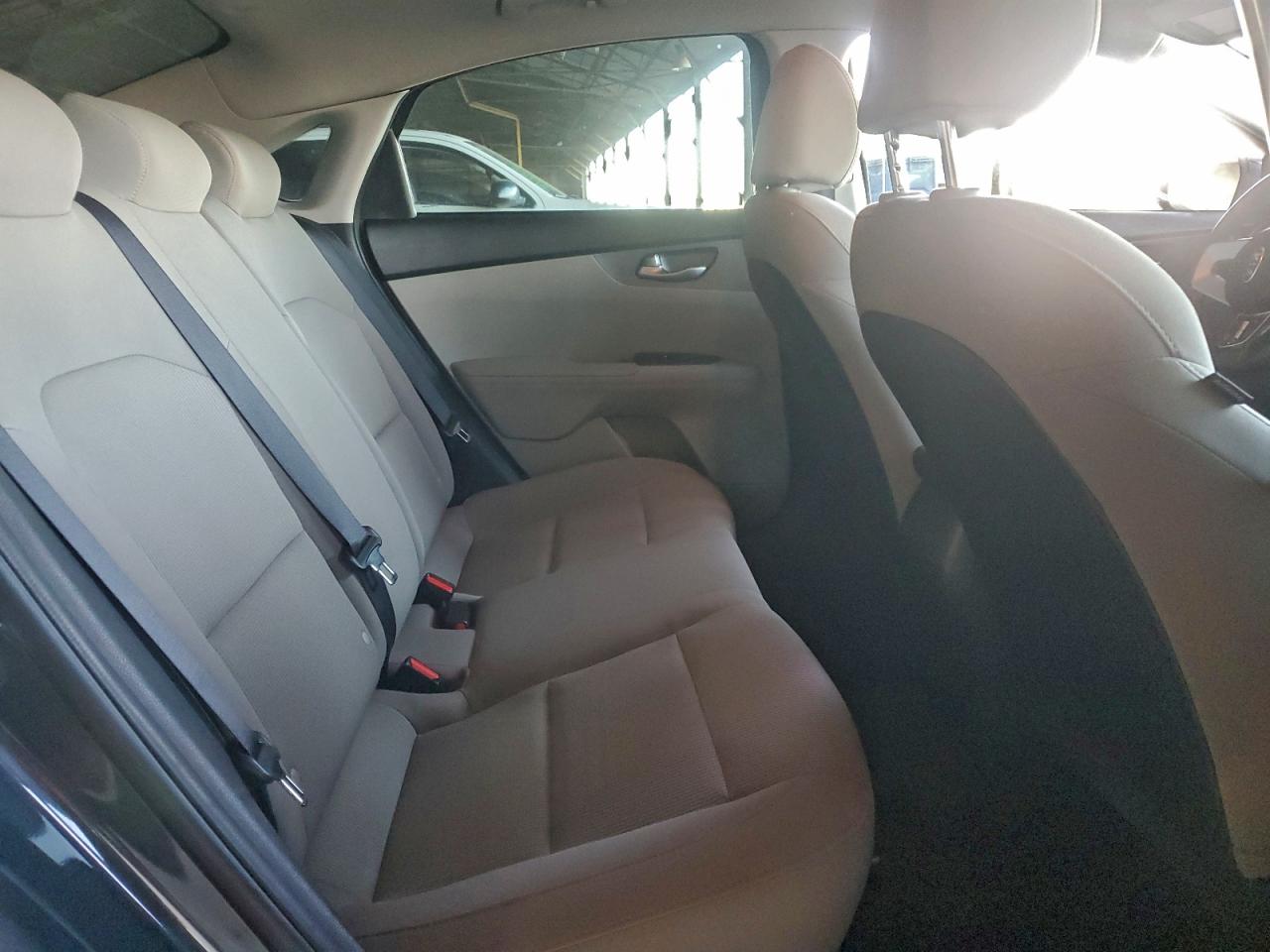 2021 KIA FORTE FE photo 19