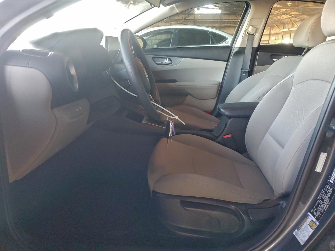 2021 KIA FORTE FE photo 13