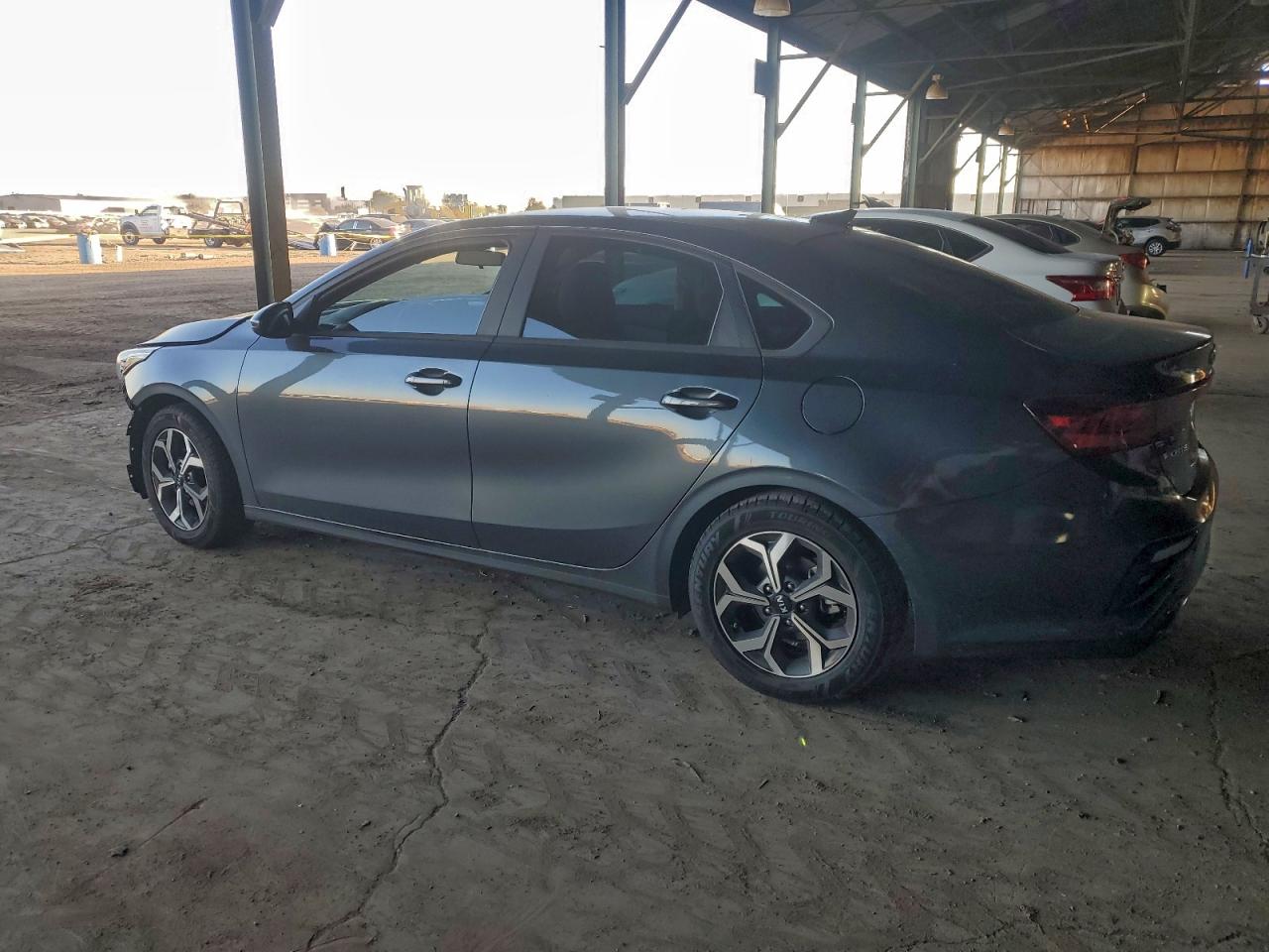 2021 KIA FORTE FE photo 3