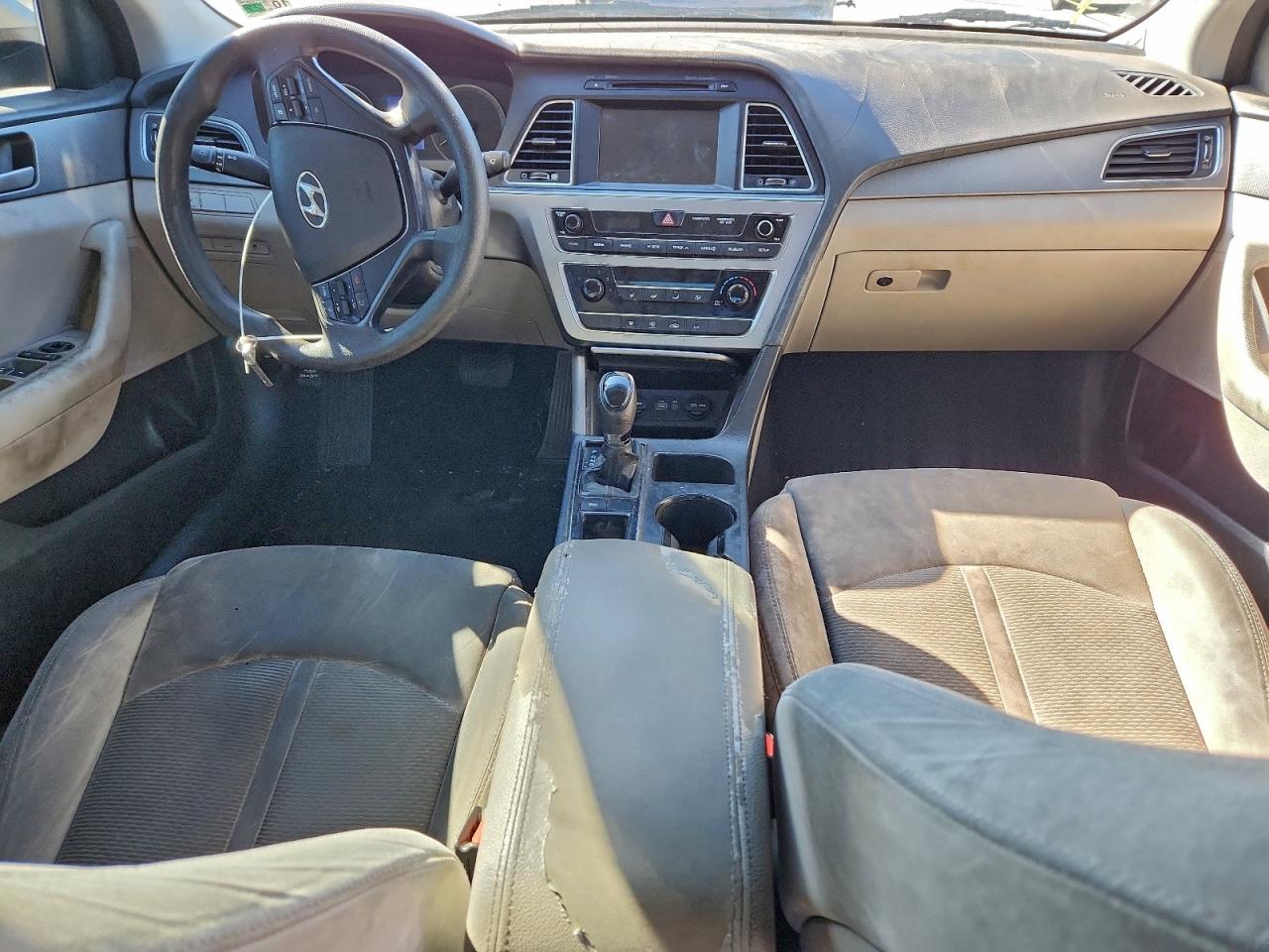 2016 HYUNDAI SONATA SE photo 8