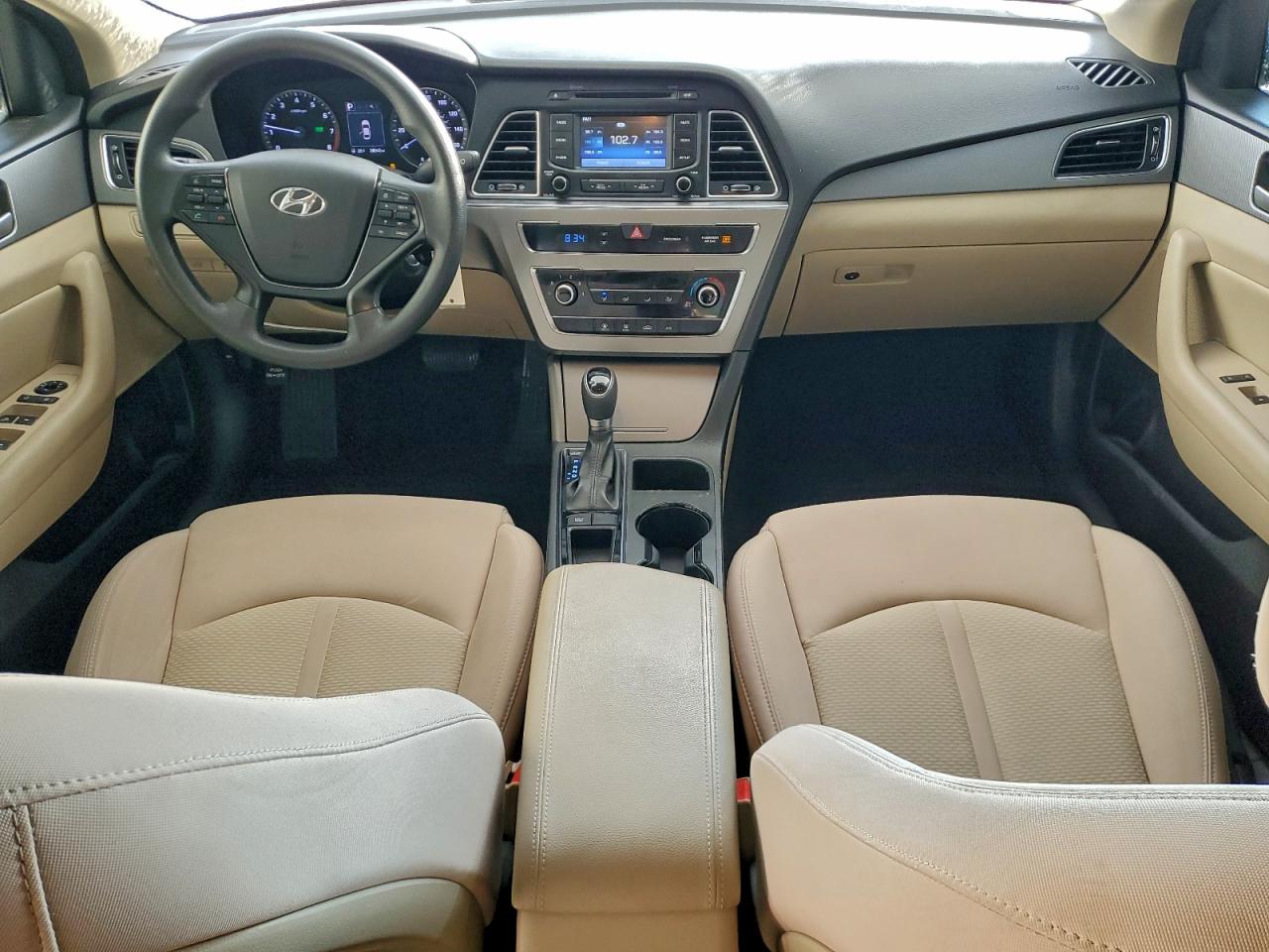2015 HYUNDAI SONATA SE photo 8