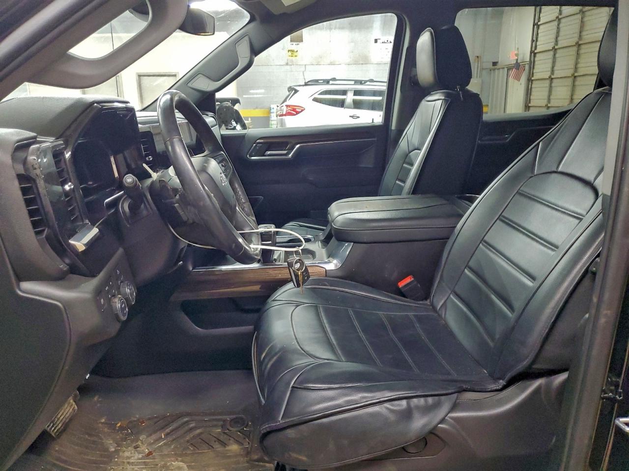 2023 CHEVROLET SILVERADO K1500 RST photo 13