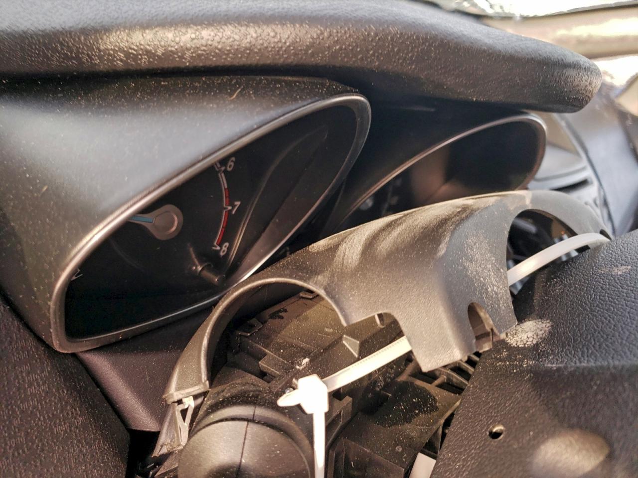 2016 FORD FIESTA SE photo 25