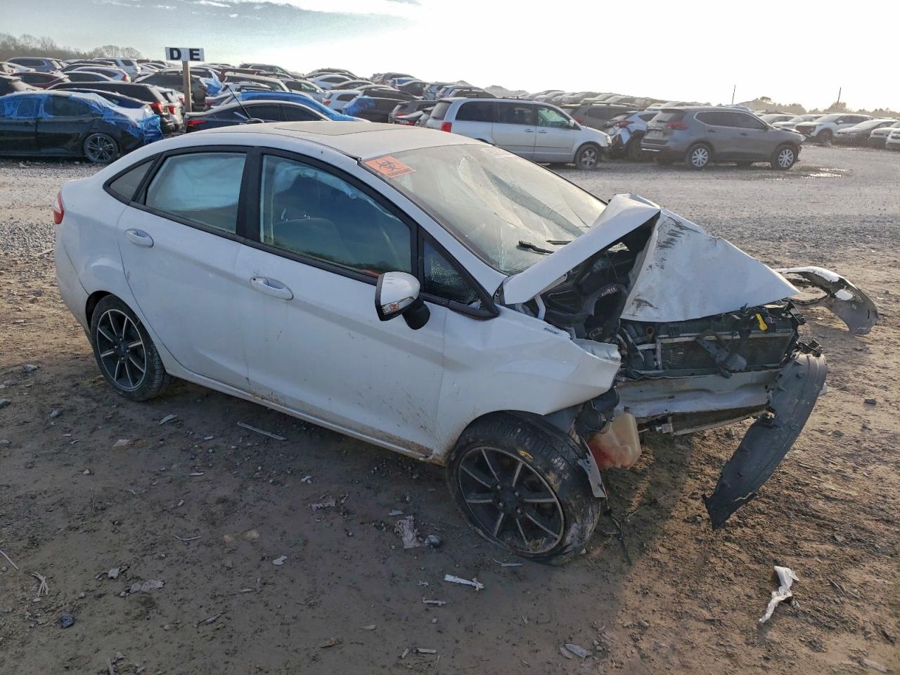 2016 FORD FIESTA SE photo 10