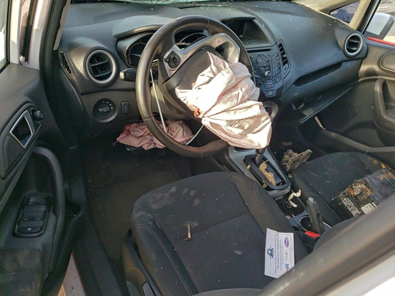 2016 FORD FIESTA SE photo 22