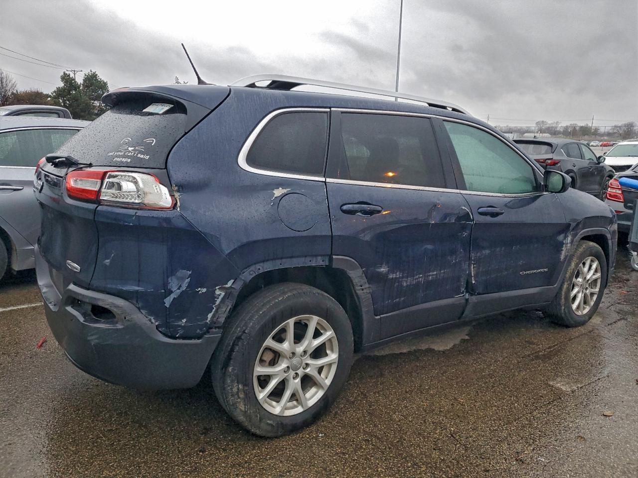 2015 JEEP CHEROKEE LATITUDE photo 3