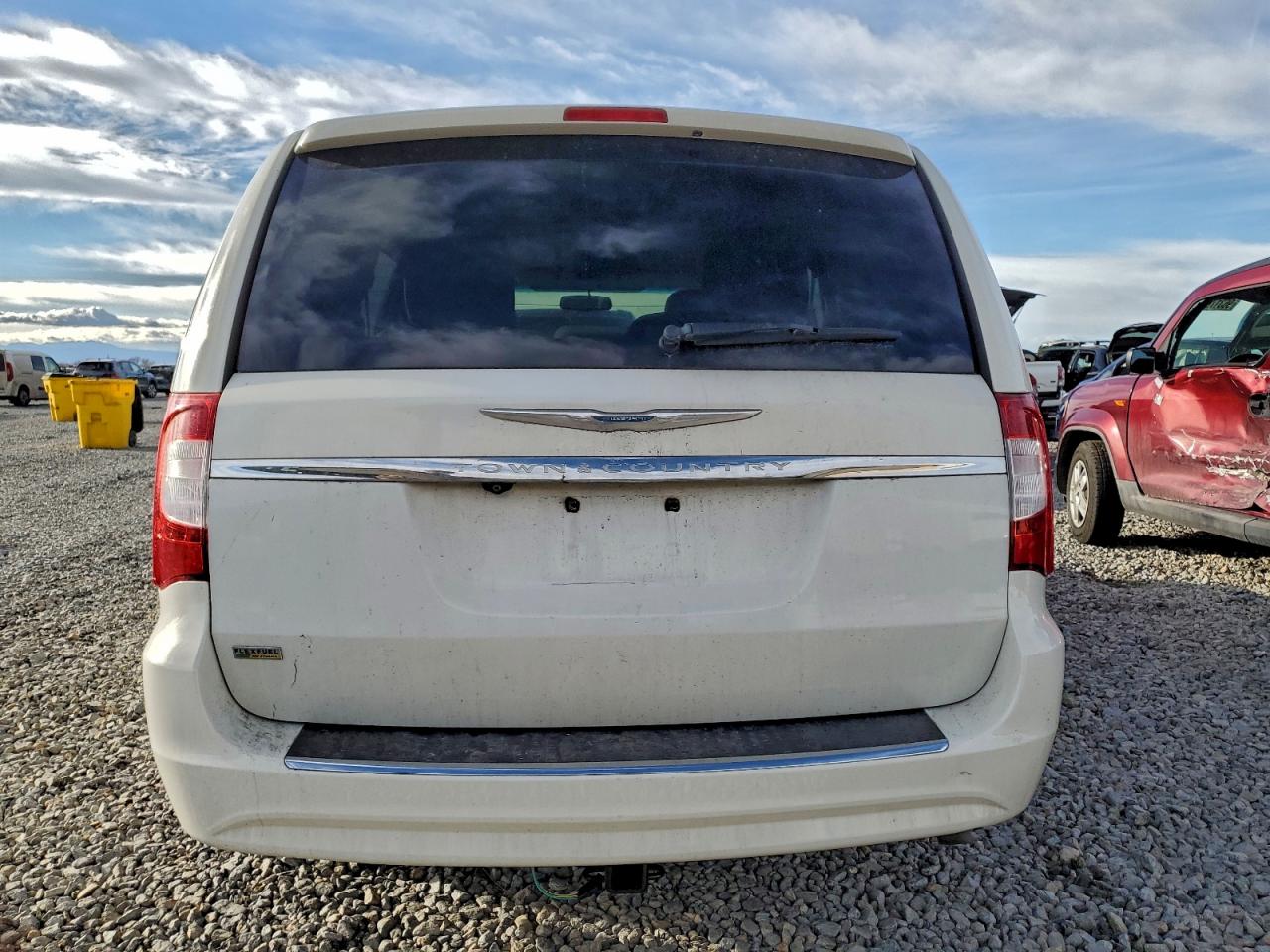 2012 CHRYSLER TOWN & COUNTRY TOURING photo 16