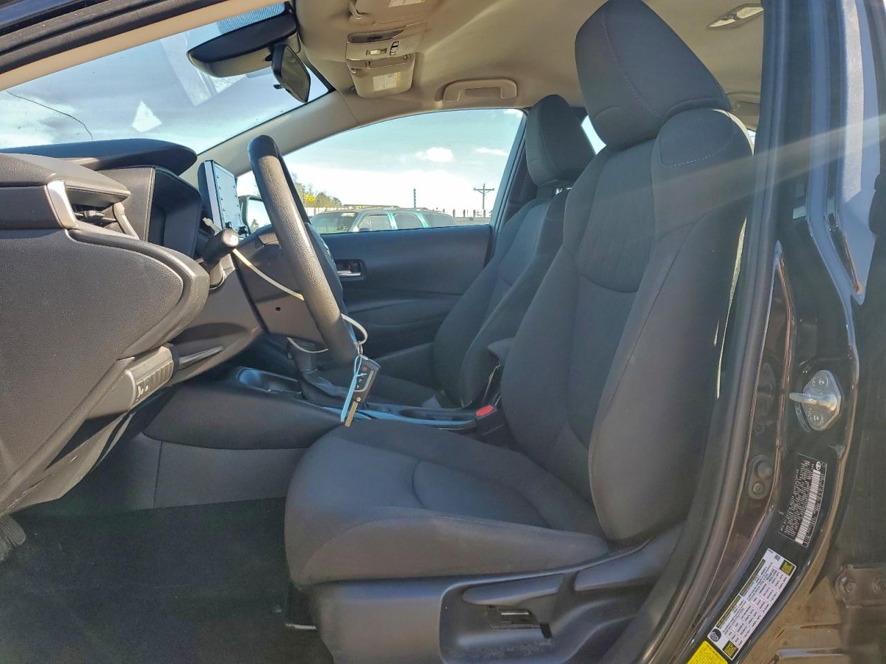 2021 TOYOTA COROLLA LE photo 19
