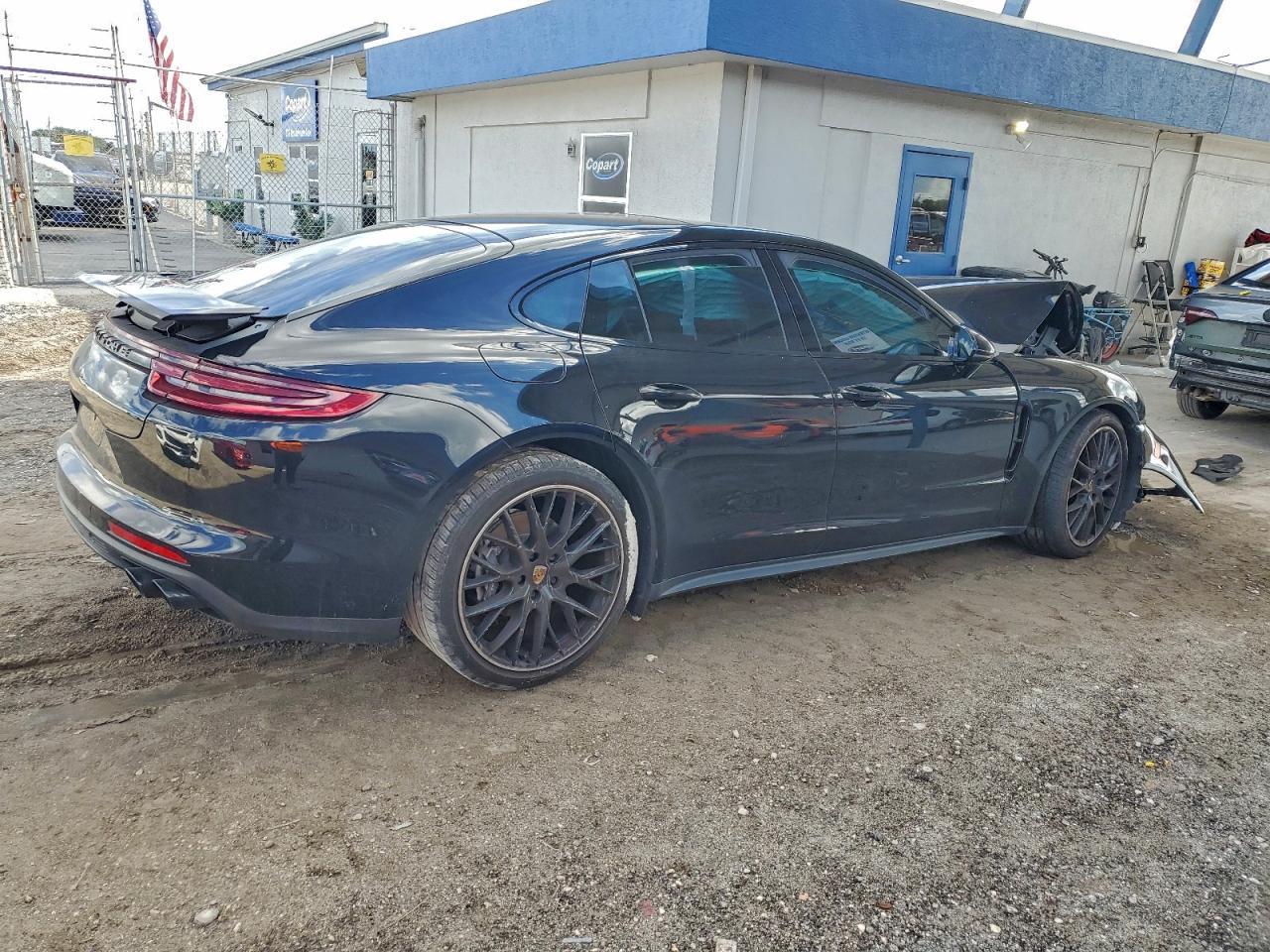 2019 PORSCHE PANAMERA BASE photo 3
