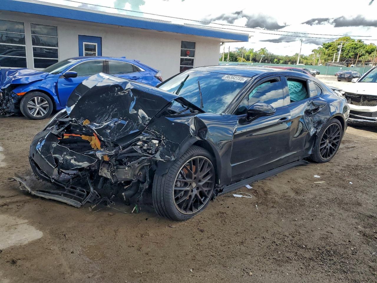 2019 PORSCHE PANAMERA