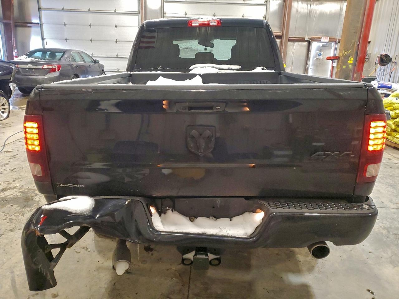 2015 RAM 1500 ST photo 6