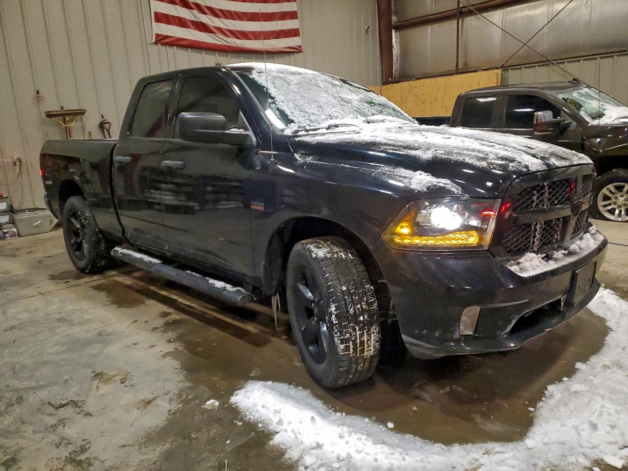 2015 RAM 1500 ST photo 4