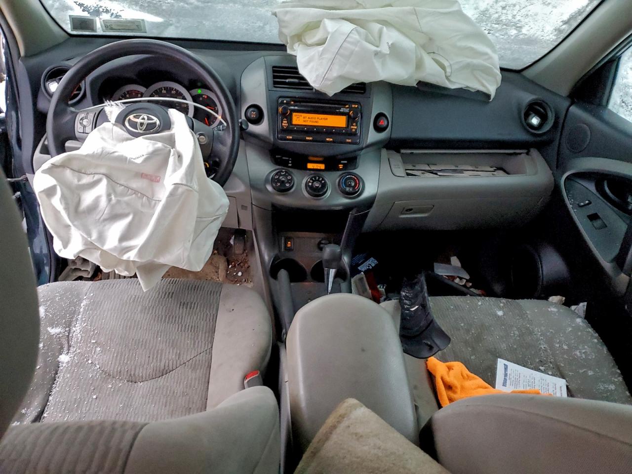 2012 TOYOTA RAV4 photo 8