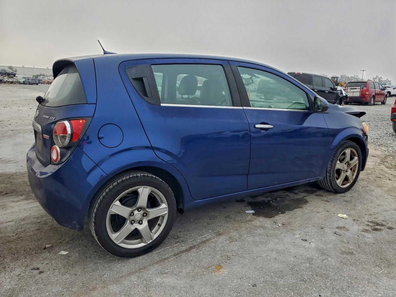 2014 CHEVROLET SONIC LTZ photo 3