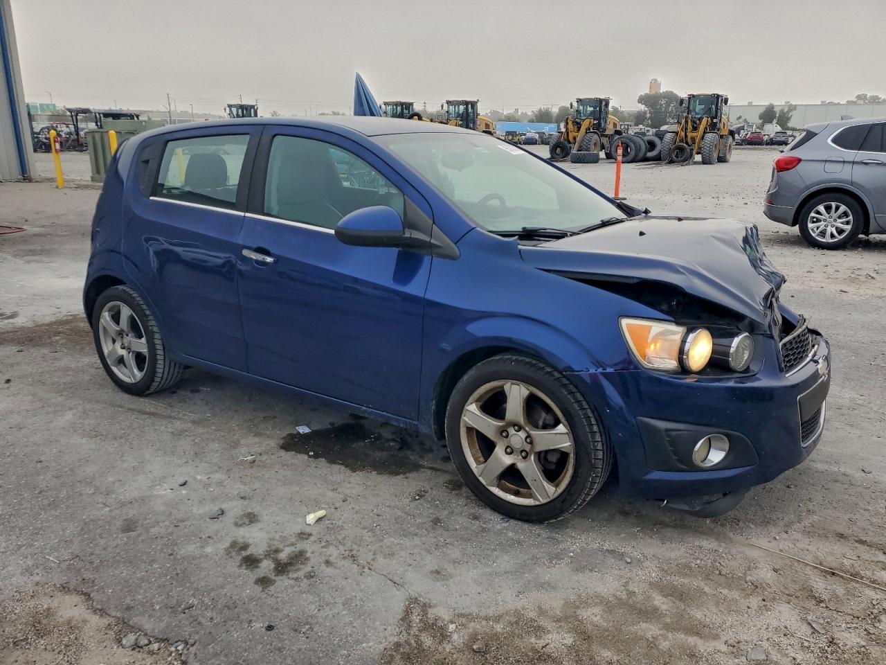 2014 CHEVROLET SONIC LTZ photo 4