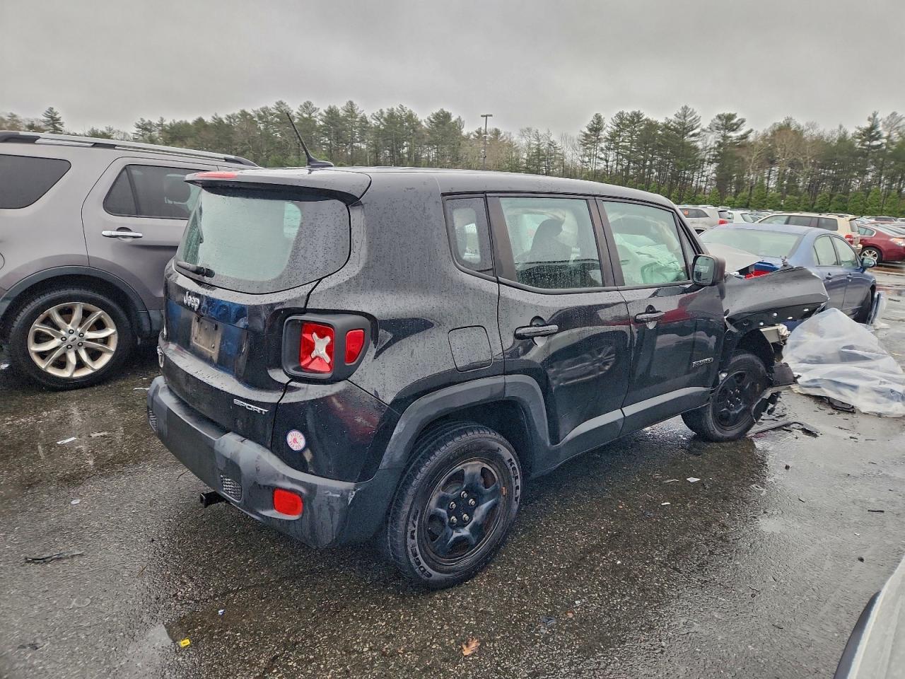 2017 JEEP RENEGADE SPORT photo 3