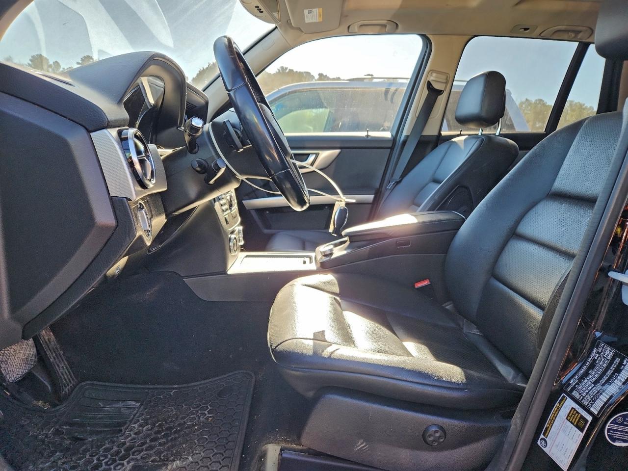 2015 MERCEDES-BENZ GLK 350 photo 13